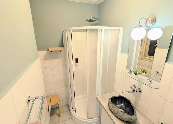 Flat In Zizkov -204- *